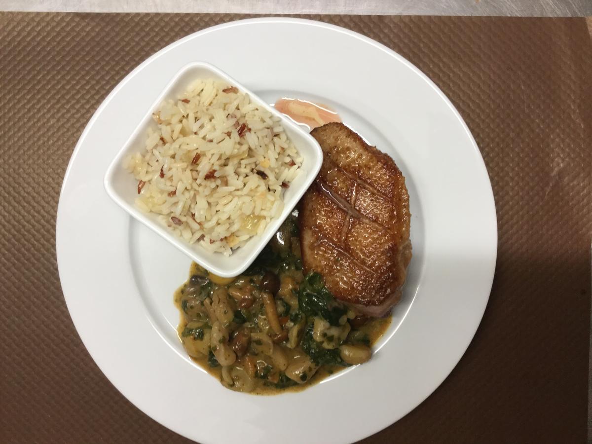 Hotel Restaurant Du Causse 圣锡尔克－拉波皮 外观 照片