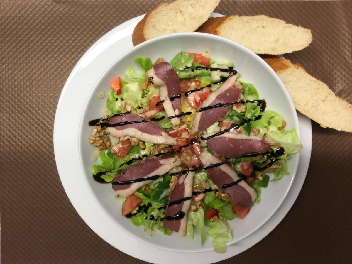 Hotel Restaurant Du Causse 圣锡尔克－拉波皮 外观 照片