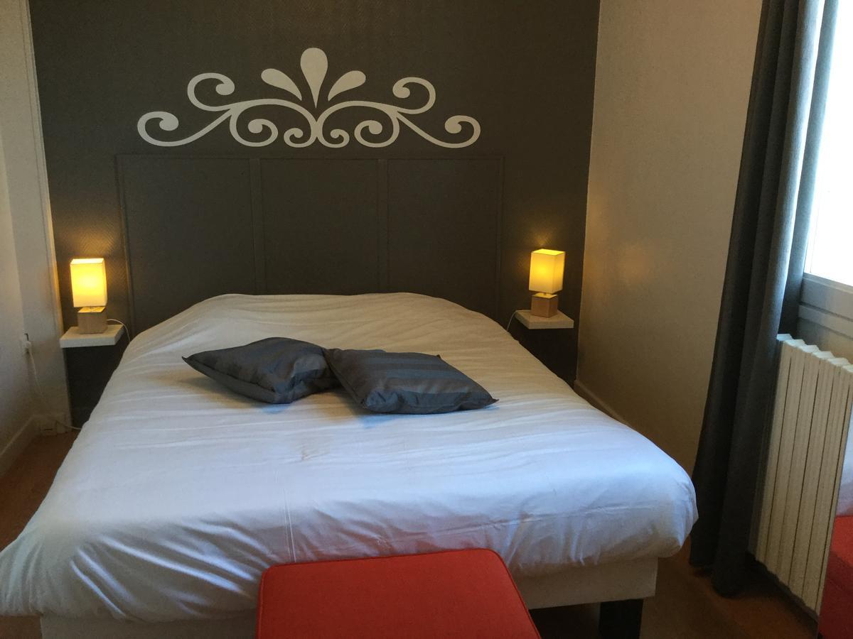 Hotel Restaurant Du Causse 圣锡尔克－拉波皮 外观 照片