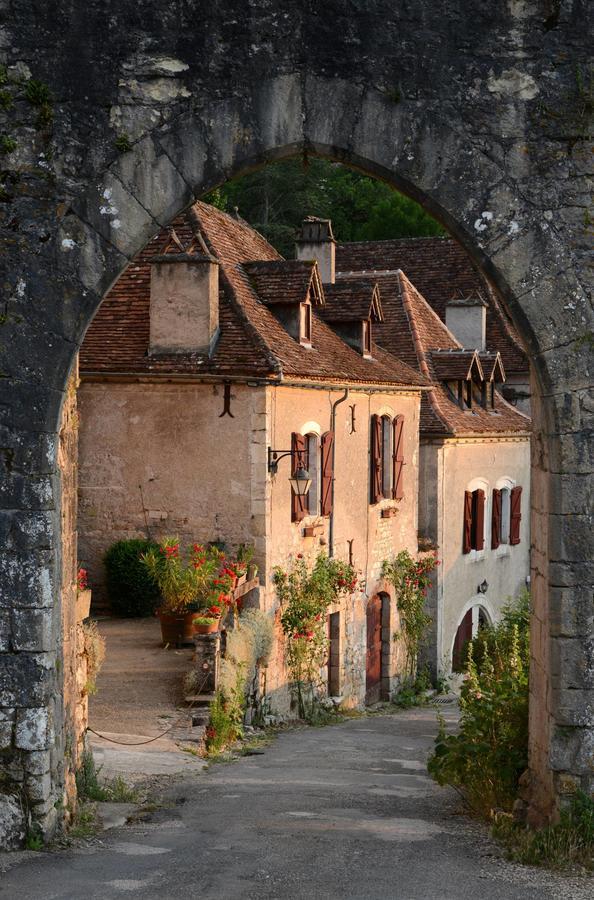 Hotel Restaurant Du Causse 圣锡尔克－拉波皮 外观 照片