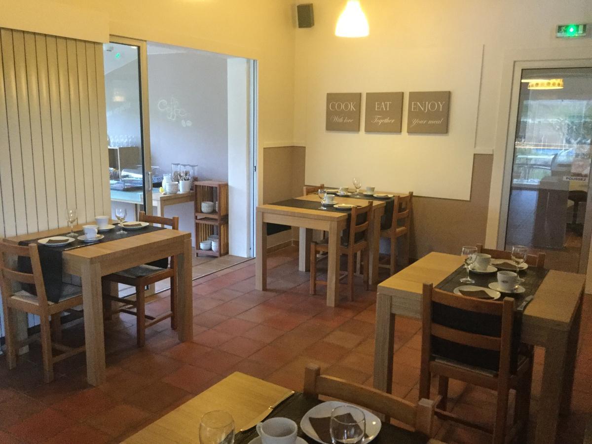 Hotel Restaurant Du Causse 圣锡尔克－拉波皮 外观 照片