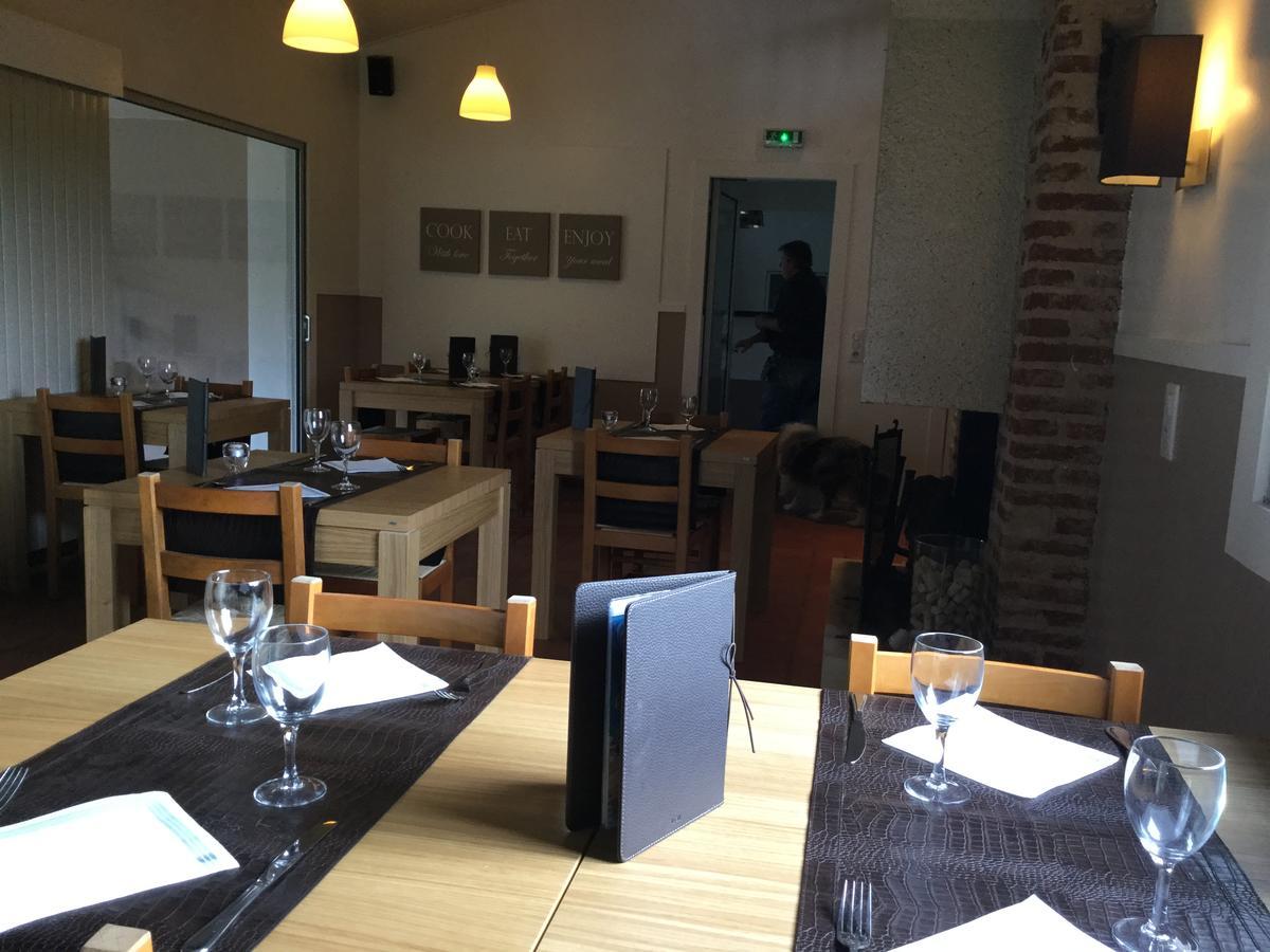 Hotel Restaurant Du Causse 圣锡尔克－拉波皮 外观 照片